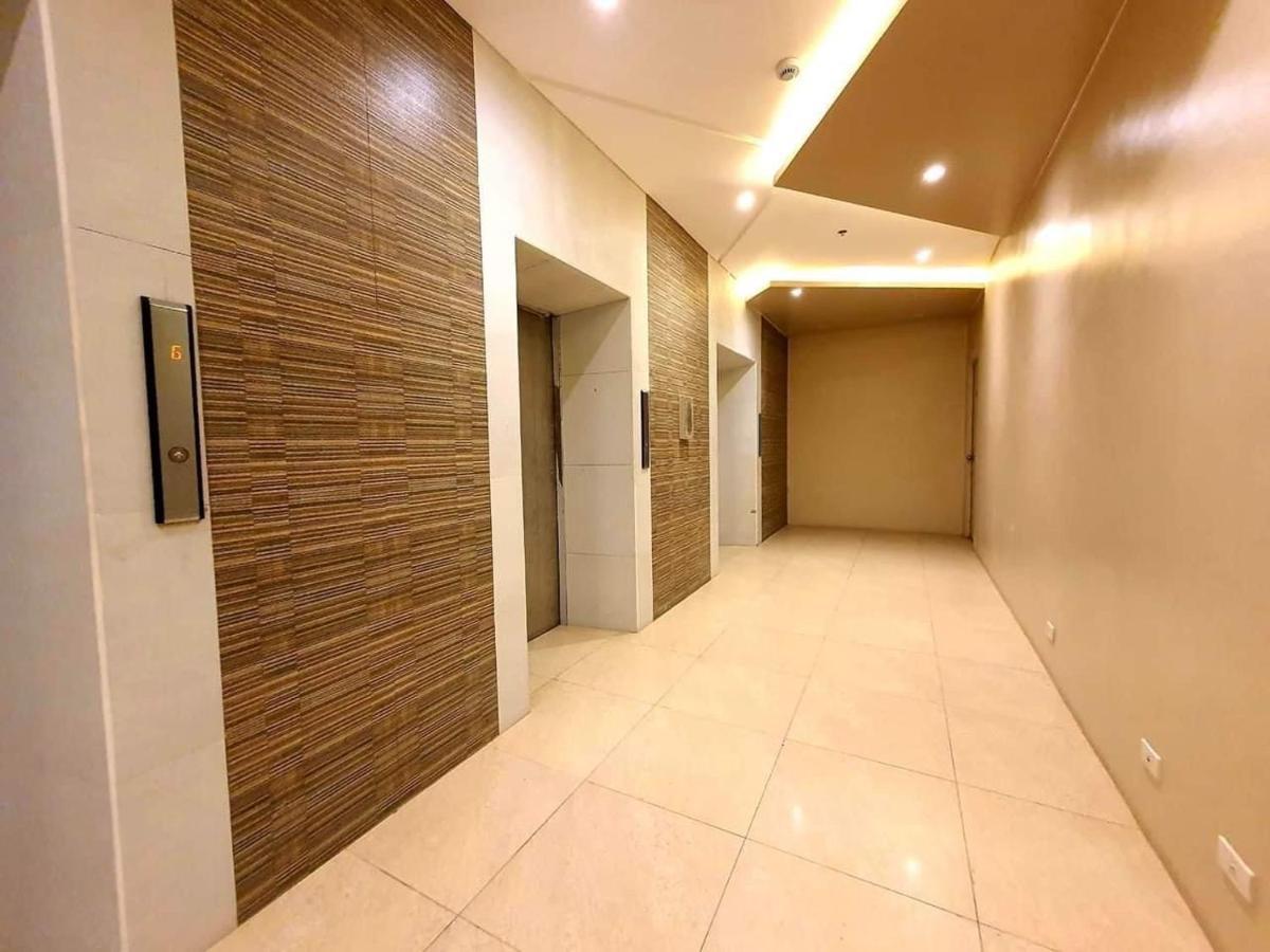 Sunvida Tower Residences Infront Of Sm City Cebu Eksteriør billede