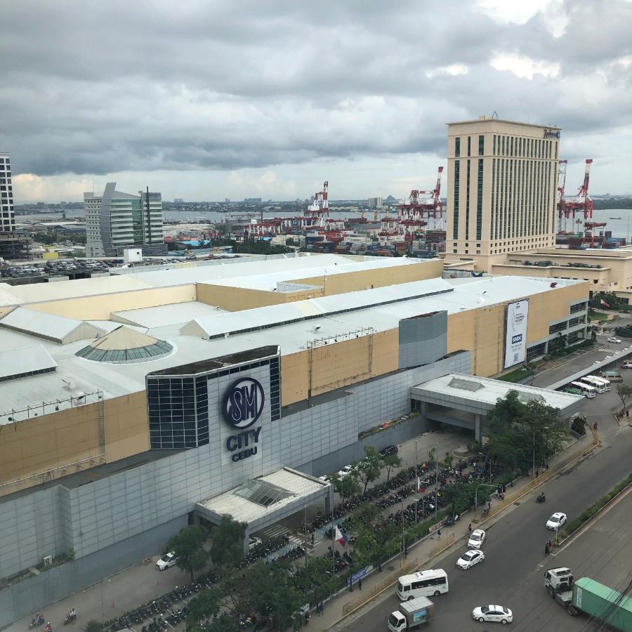 Sunvida Tower Residences Infront Of Sm City Cebu Eksteriør billede
